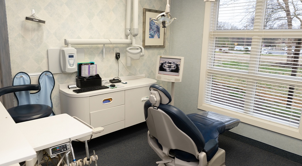 Dental treatment room